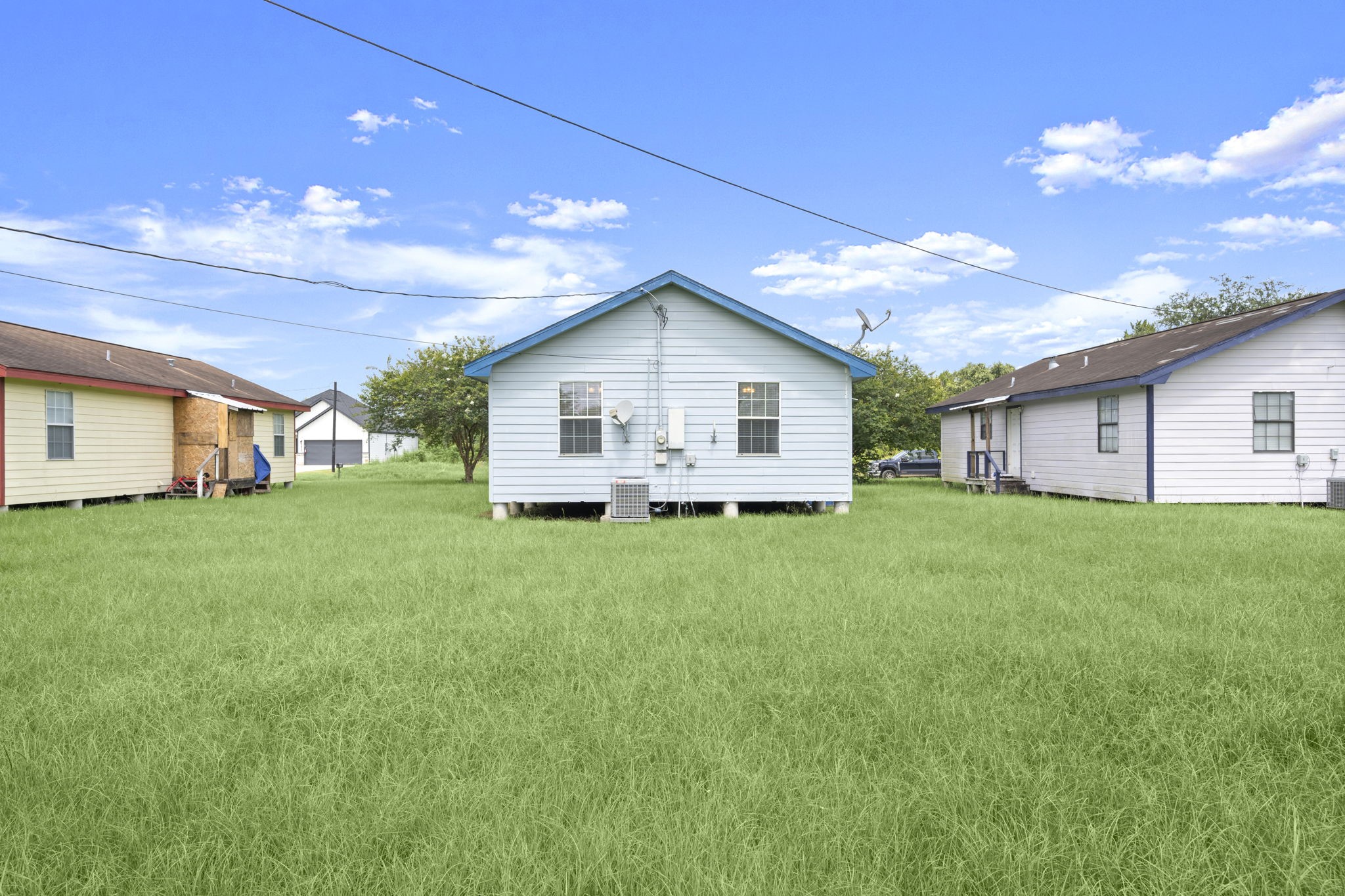 1935 1st Street Hempstead, TX 77445 - Photo 7 of 29 a front view of house with yard and green space