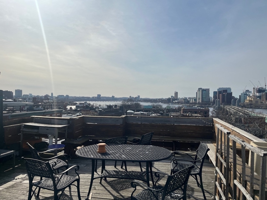 59 Phillips Street, Unit 7 Boston, MA 02114 - Photo 10 of 12
