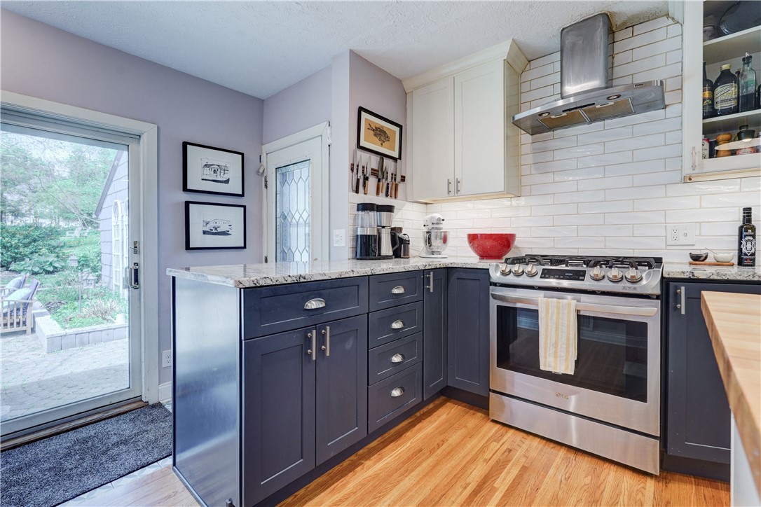 215 Roosevelt Road Rochester, NY 14618 - Photo 11 of 31