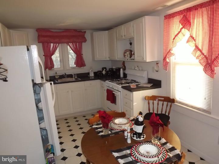 174 County House Road Mount Royal, NJ 08061 - Photo 5 of 10