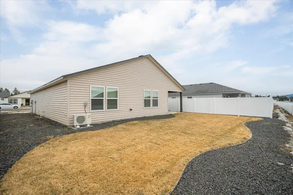 $385,000 | 1808 East Boskoop Street, Deer Park, WA 99006
