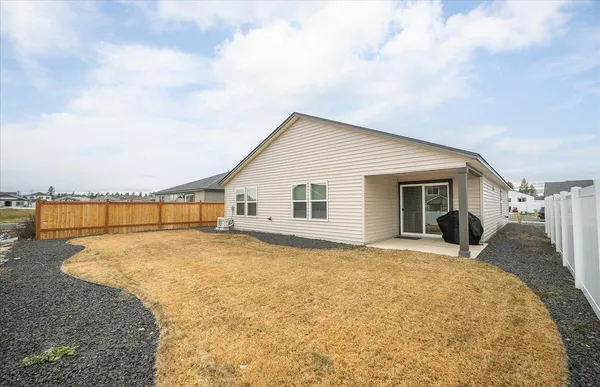 $385,000 | 1808 East Boskoop Street, Deer Park, WA 99006