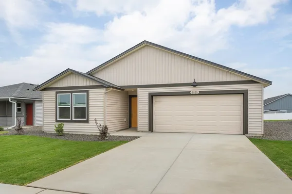 $385,000 | 1808 East Boskoop Street, Deer Park, WA 99006