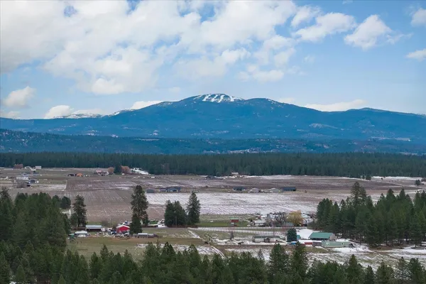 $385,000 | 1808 East Boskoop Street, Deer Park, WA 99006