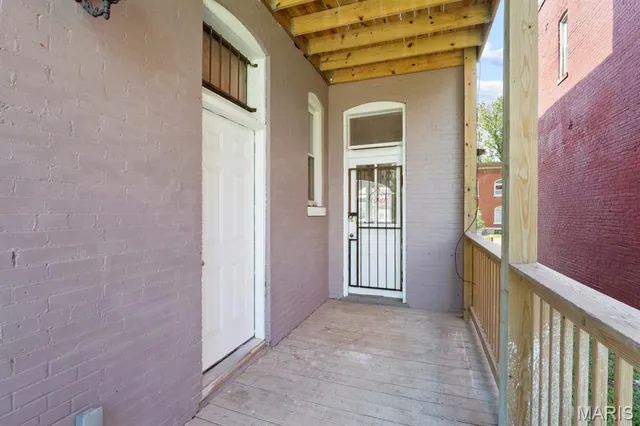 $330,000 | 2032 Adelaide Avenue, St. Louis, MO 63107