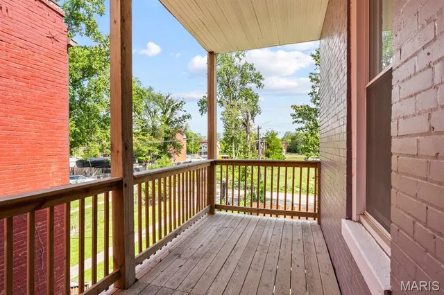 $330,000 | 2032 Adelaide Avenue, St. Louis, MO 63107