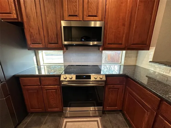 $3,250 | 2866 Vacherie Lane, Dallas, TX 75227