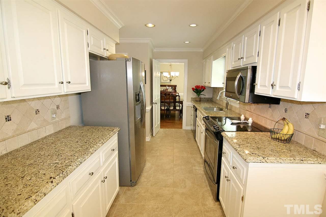 10609 Hanarry Court Raleigh, NC 27614 - Photo 10 of 25 Gallery Image 10