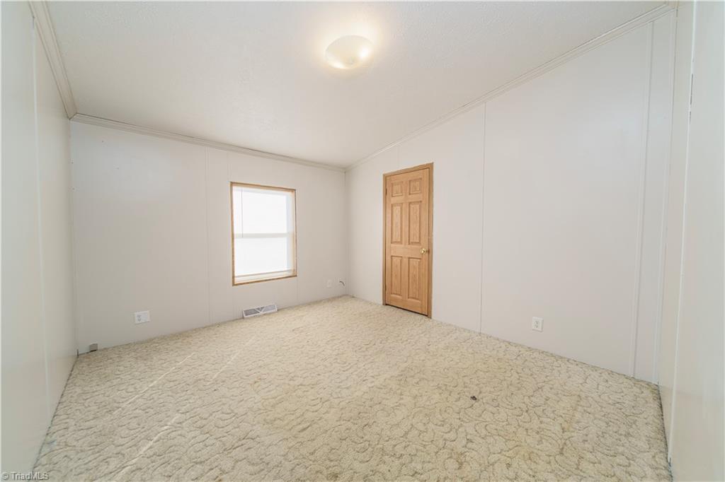 546 Deadmon Road Mocksville, NC 27028 - Photo 18 of 33 Gallery Image 18