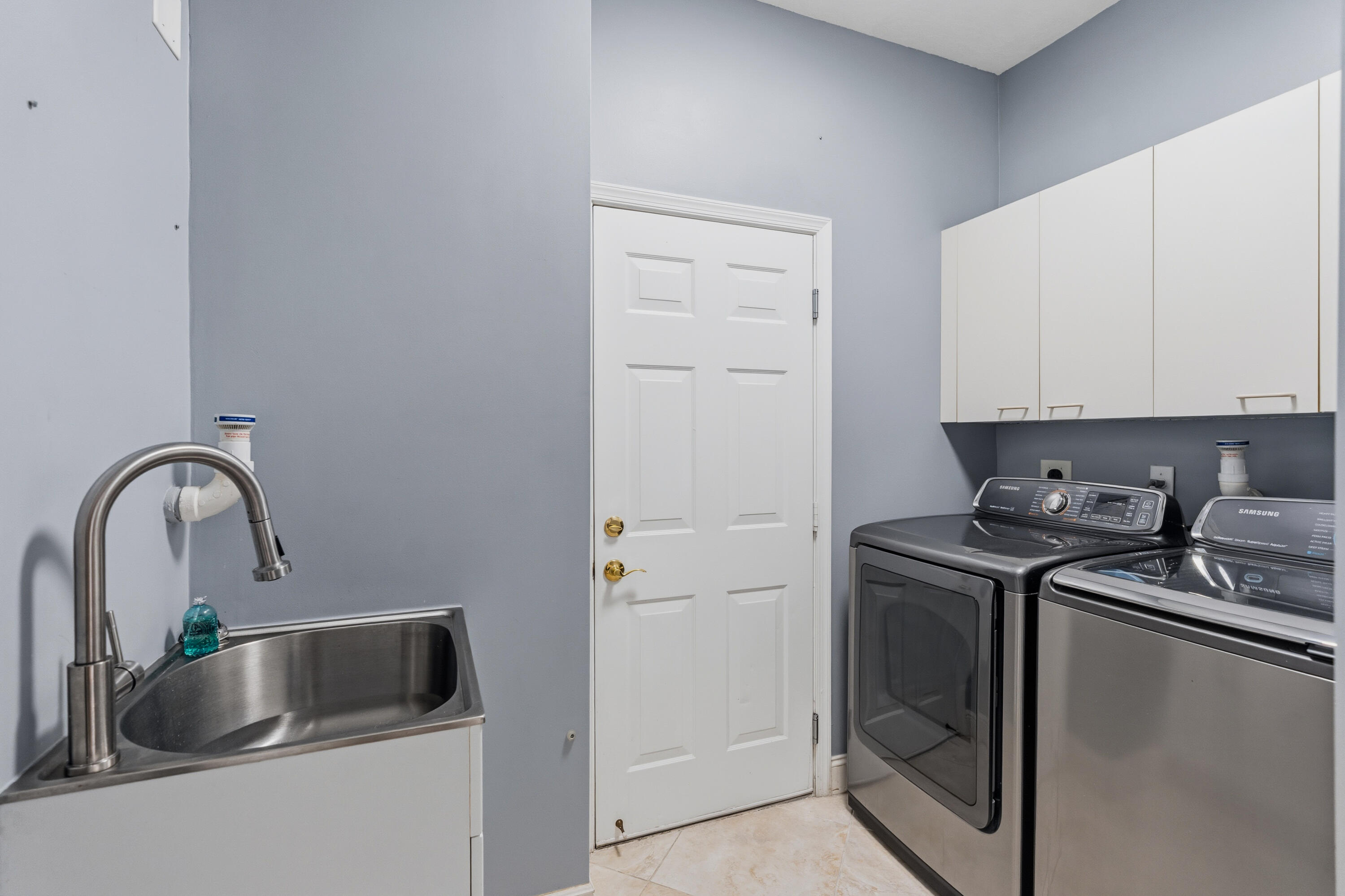15744 Southwest 53rd Court Miramar, FL 33027 - Photo 15 of 56 DSC01565