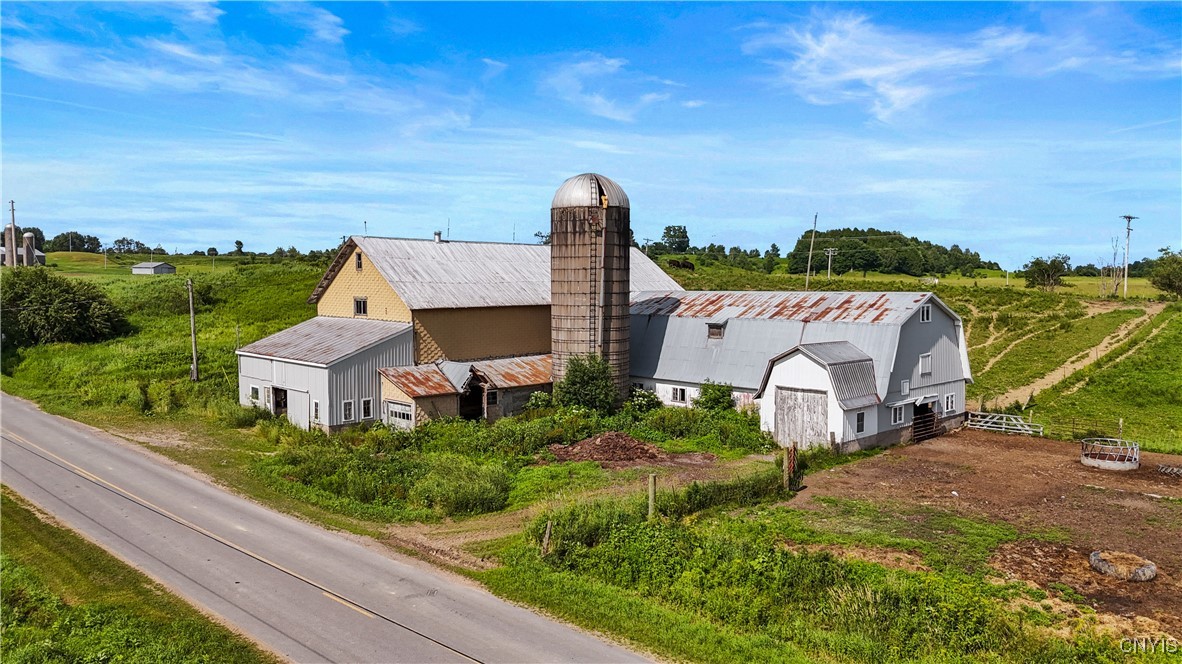 2497 E Road Leyden, NY 13309 - Photo 2 of 47