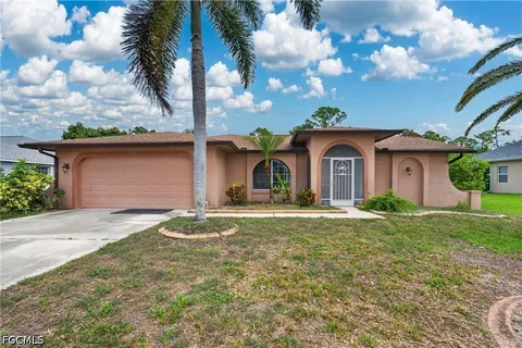 $295,000 | 6731 Eagle Tree Court, North Fort Myers, FL 33917