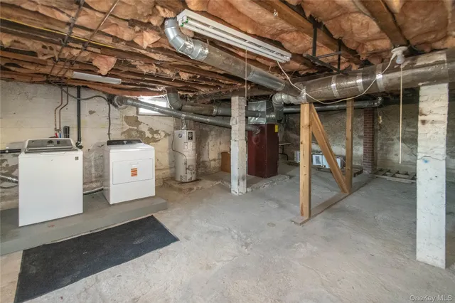 a view of a storage & utility room