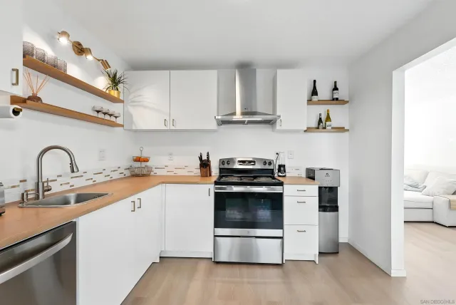 $749,000 | 6929 Park Mesa Way, Unit 126, San Diego, CA 92111