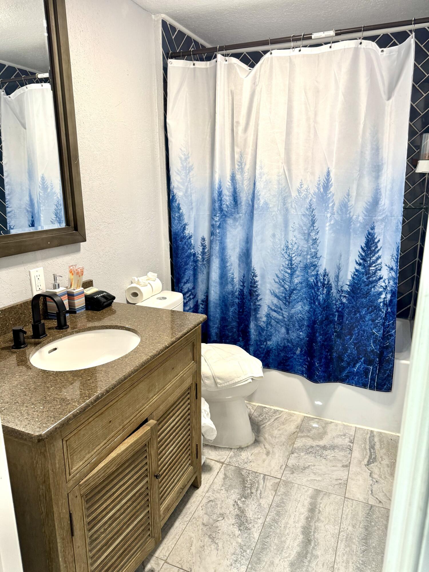 4319 Davison Road Ravenel, SC 29470 - Photo 13 of 31 4317 2nd bath