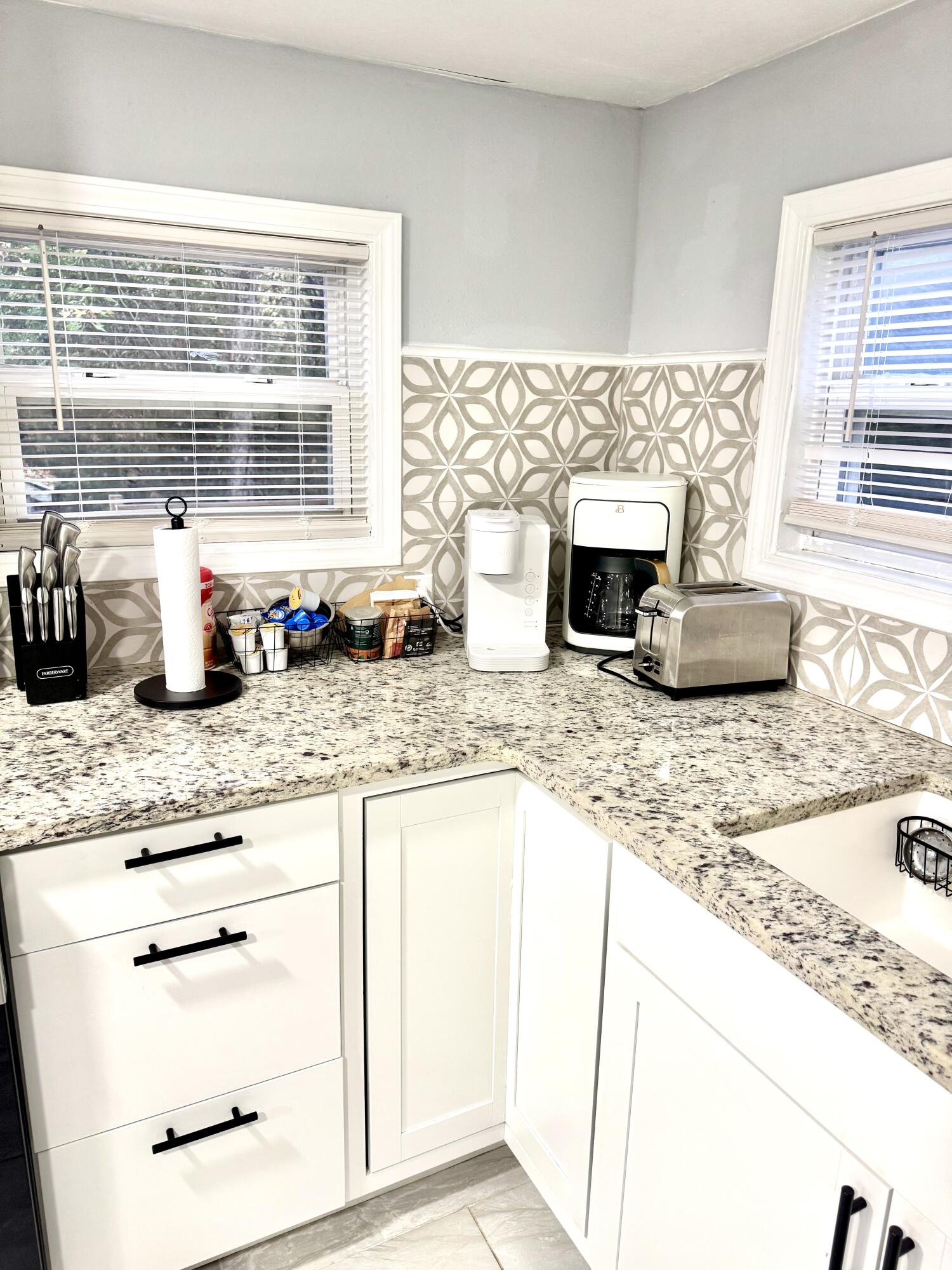 4319 Davison Road Ravenel, SC 29470 - Photo 9 of 31 4317 kitchen 3
