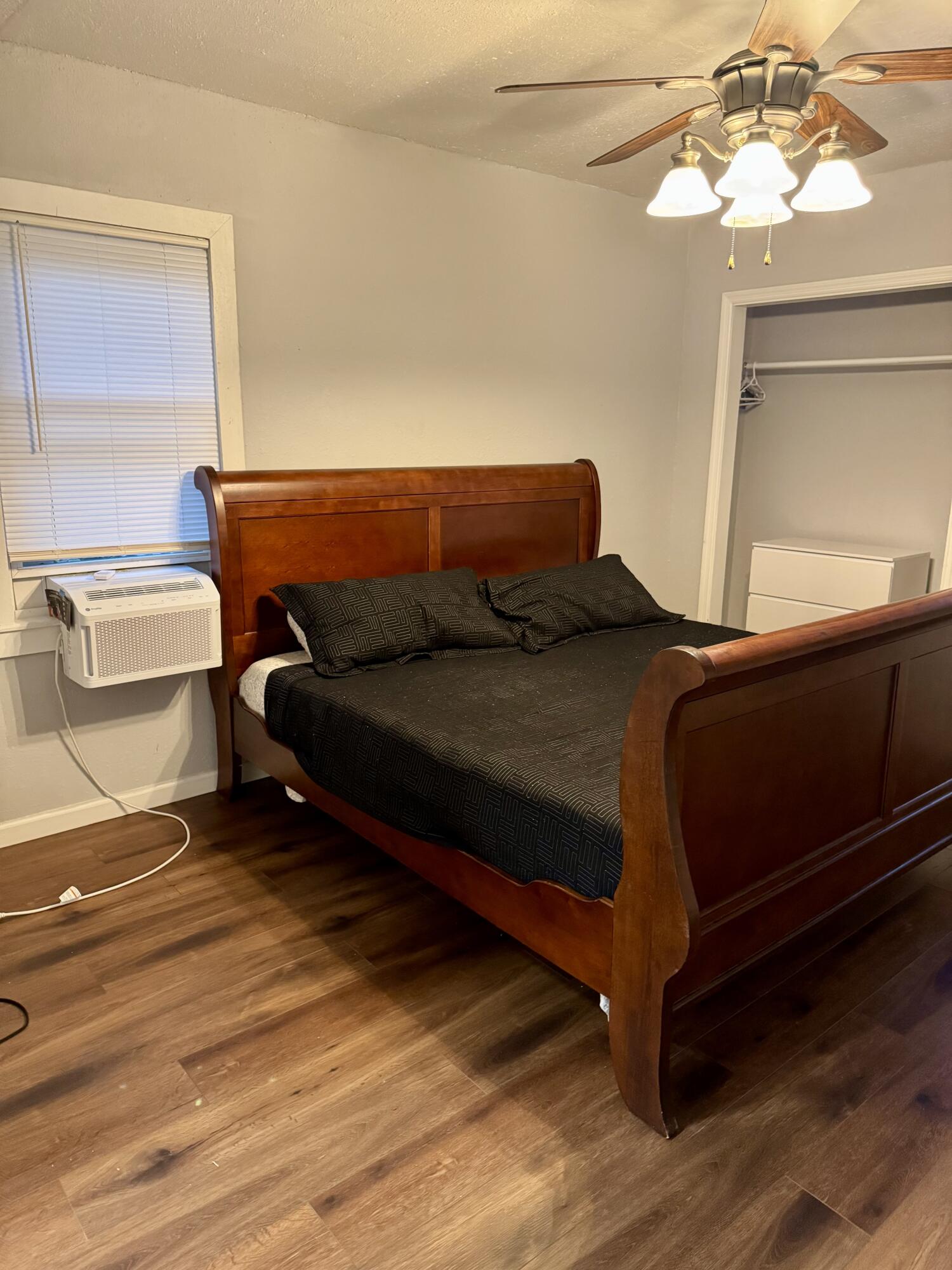 4319 Davison Road Ravenel, SC 29470 - Photo 10 of 31 4317 Main bedroom