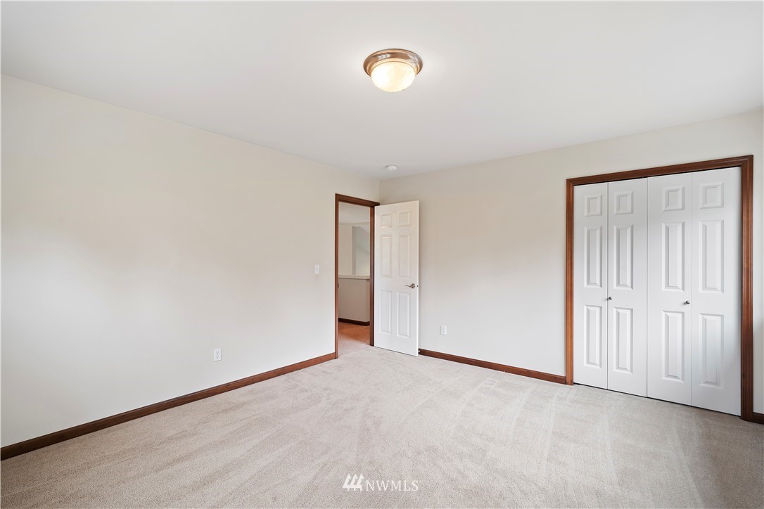 8202 190th Street Southwest Edmonds, WA 98026 - Photo 26 of 40 Gallery Image 26
