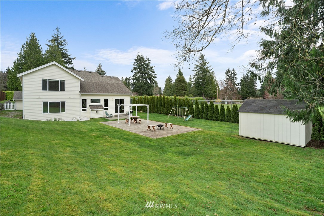 8202 190th Street Southwest Edmonds, WA 98026 - Photo 32 of 40 Gallery Image 32
