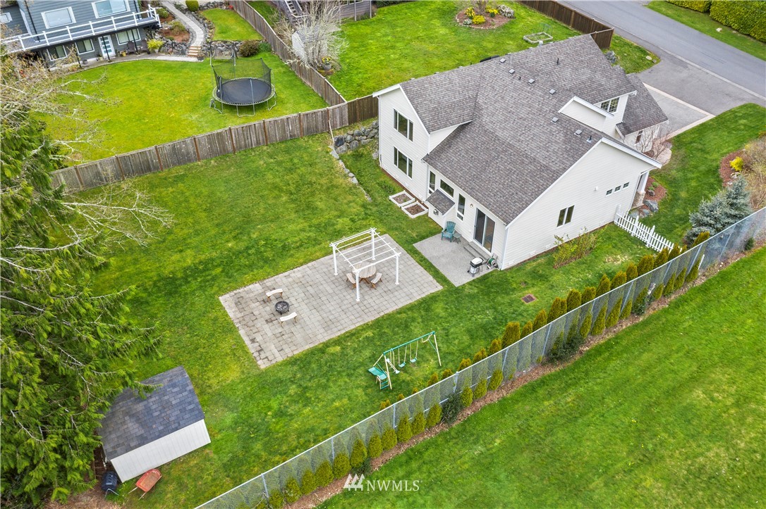 8202 190th Street Southwest Edmonds, WA 98026 - Photo 35 of 40 Gallery Image 35