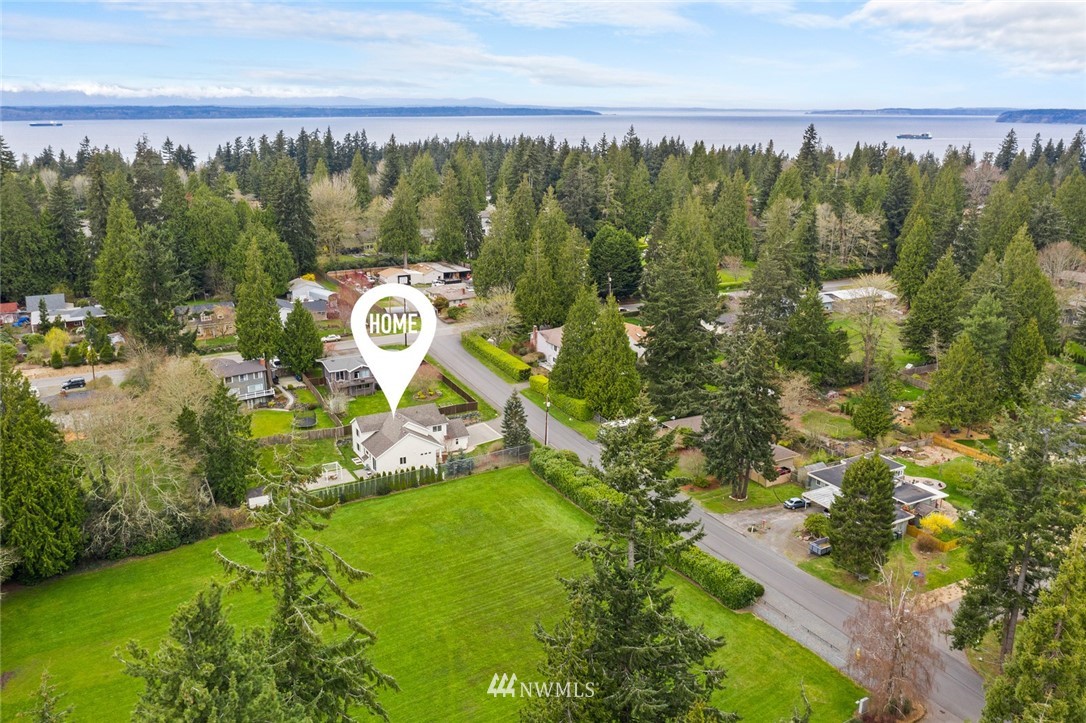 8202 190th Street Southwest Edmonds, WA 98026 - Photo 36 of 40 Gallery Image 36