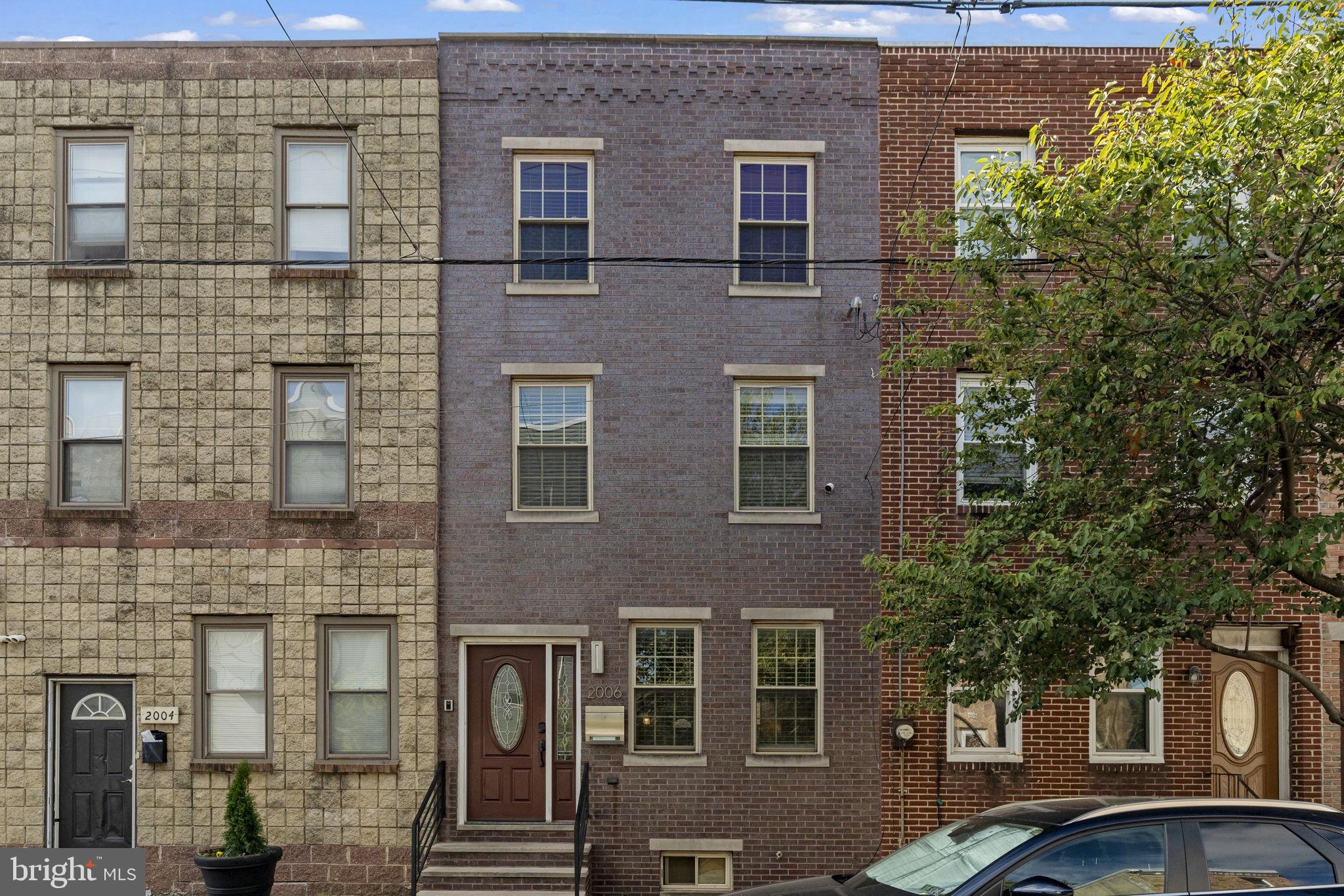 2006 Ellsworth Street Philadelphia, PA 19146 - Photo 33 of 34 a building view with a outdoor space