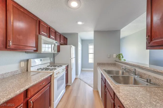 $171,000 | 2801 North Rainbow Boulevard, Unit 207, Las Vegas, NV 89108
