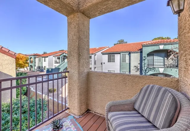 $171,000 | 2801 North Rainbow Boulevard, Unit 207, Las Vegas, NV 89108