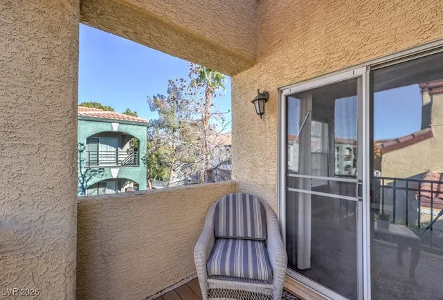$171,000 | 2801 North Rainbow Boulevard, Unit 207, Las Vegas, NV 89108