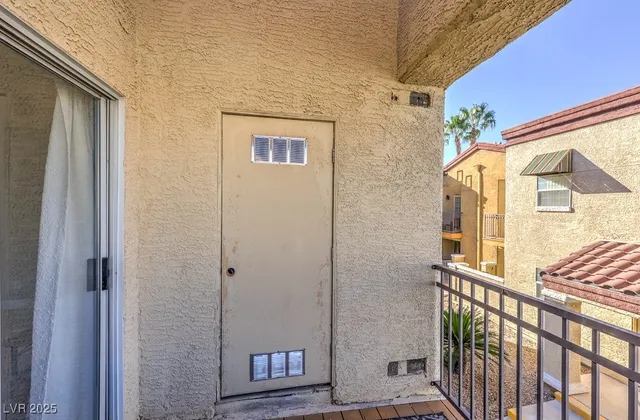 $171,000 | 2801 North Rainbow Boulevard, Unit 207, Las Vegas, NV 89108