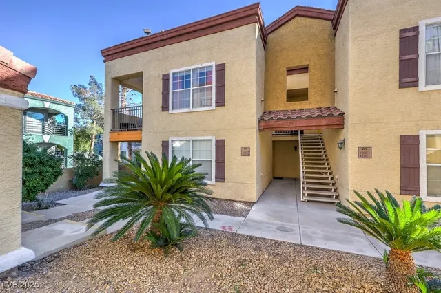 $171,000 | 2801 North Rainbow Boulevard, Unit 207, Las Vegas, NV 89108