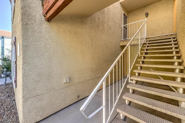$171,000 | 2801 North Rainbow Boulevard, Unit 207, Las Vegas, NV 89108
