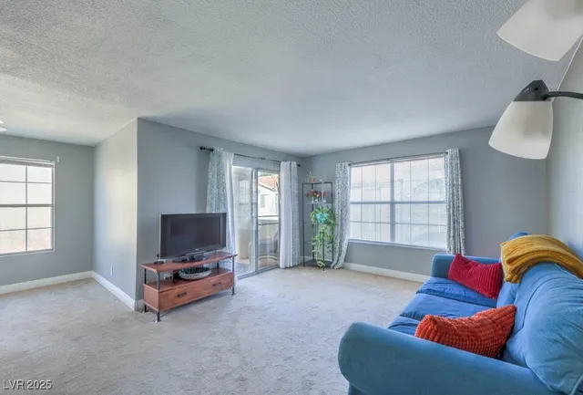 $171,000 | 2801 North Rainbow Boulevard, Unit 207, Las Vegas, NV 89108