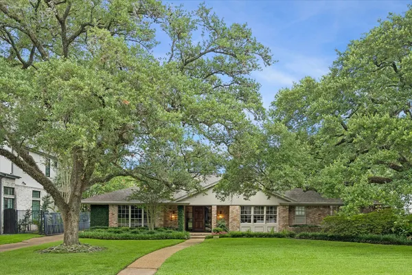 $1,950,000 | 5744 Shady River Drive, Houston, TX 77057