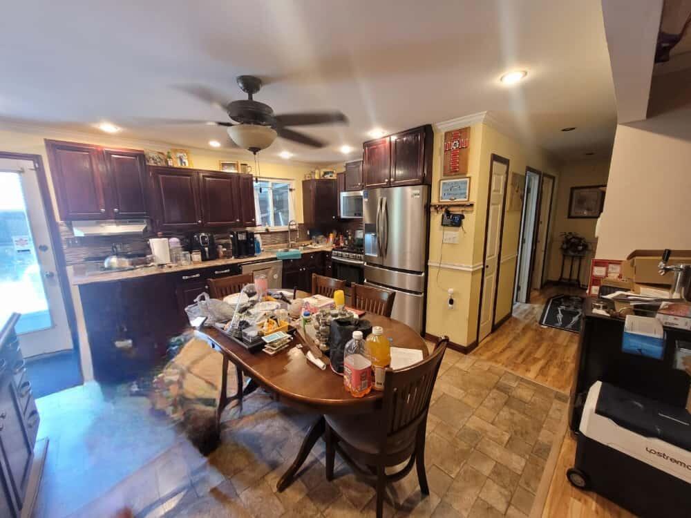 5024 Refugee Road Columbus, OH 43232 - Photo 3 of 12 3 Kitchen