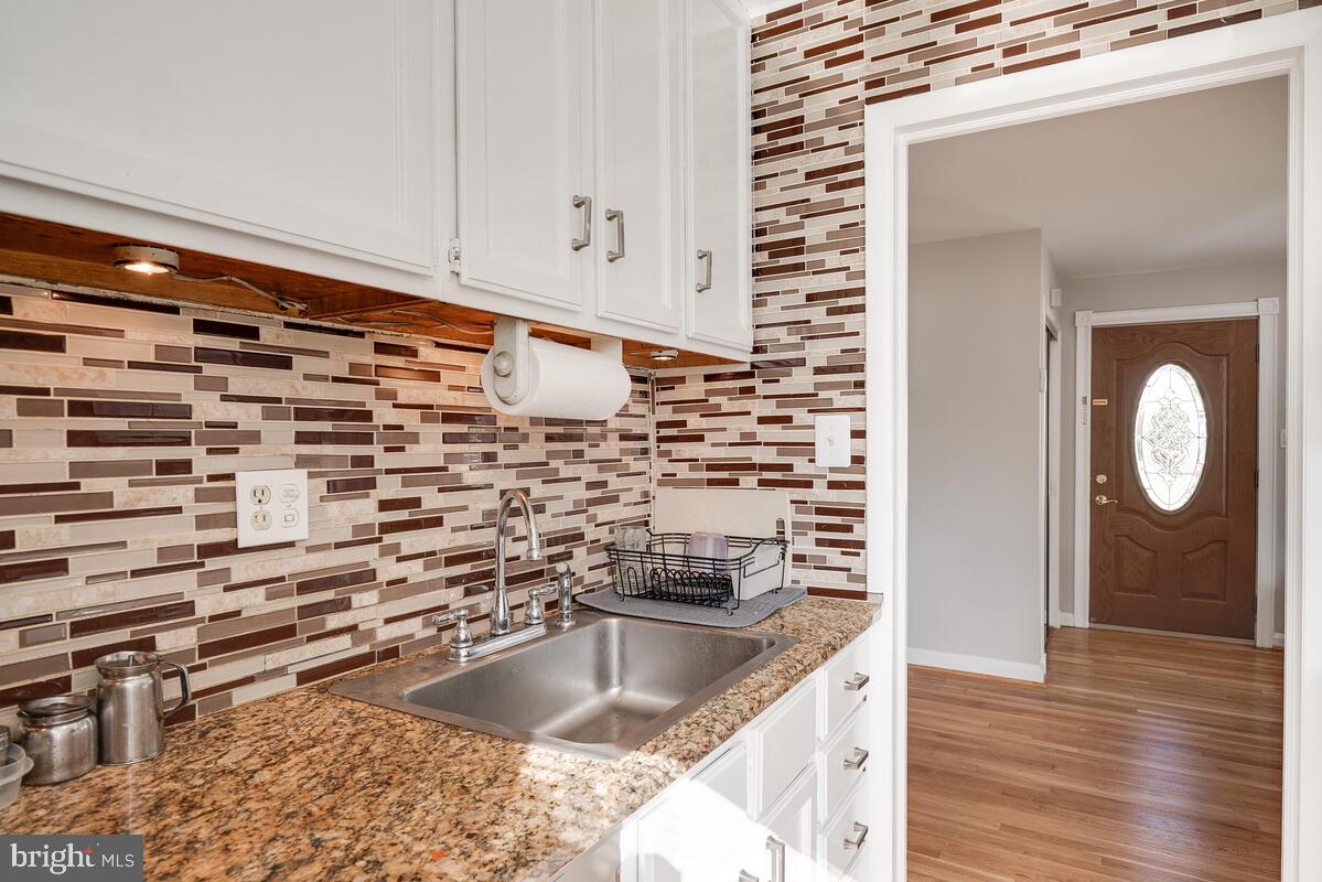13216 Holdridge Road Silver Spring, MD 20906 - Photo 15 of 40 Kitchen