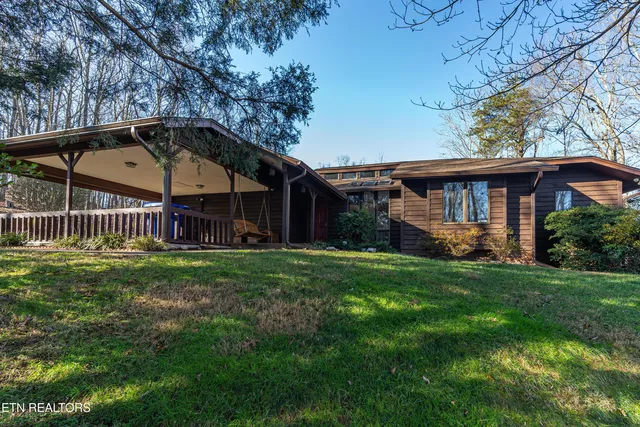 $879,900 | 1005 Tuskegee Drive, Oak Ridge, TN 37830