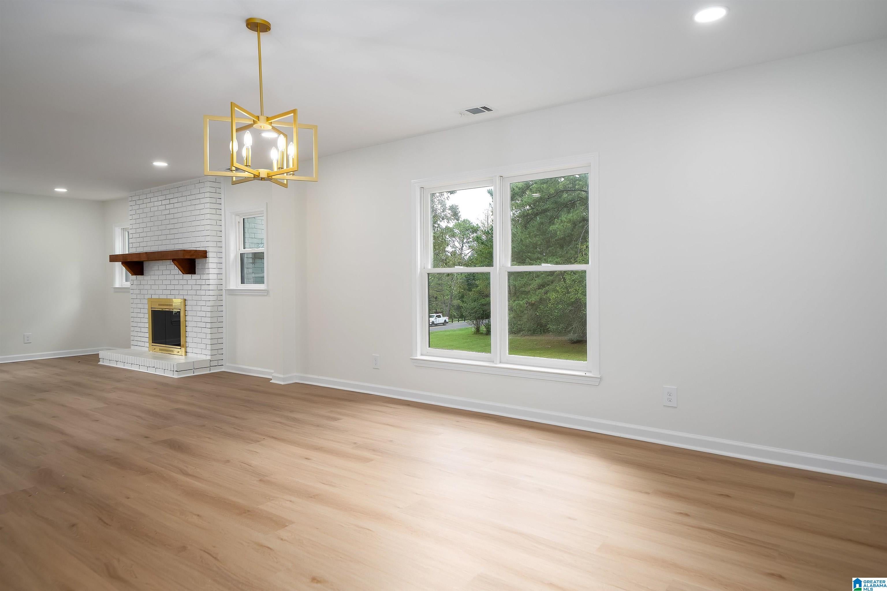 2701 Eastern Valley Road Leeds, AL 35094 - Photo 13 of 61 Gallery Image 13