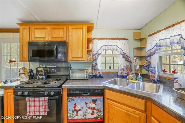 $175,700 | 2 Hillary Drive West, White Haven, PA 18661