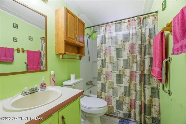 $175,700 | 2 Hillary Drive West, White Haven, PA 18661