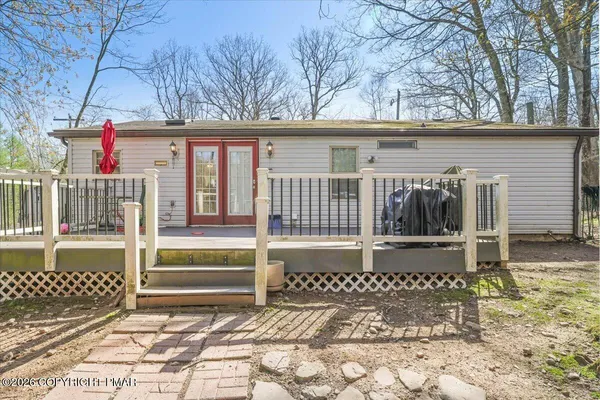 $175,700 | 2 Hillary Drive West, White Haven, PA 18661