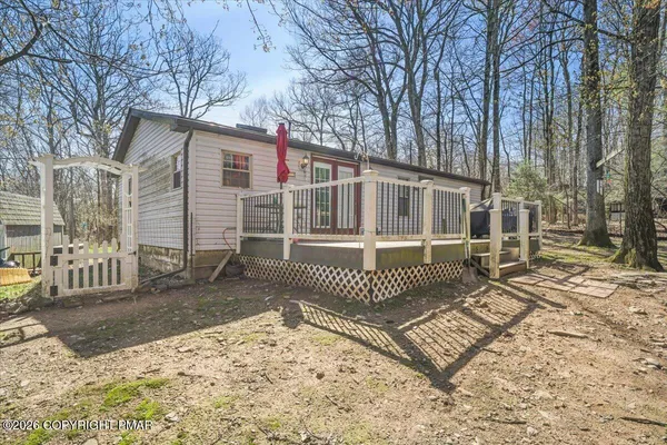$175,700 | 2 Hillary Drive West, White Haven, PA 18661