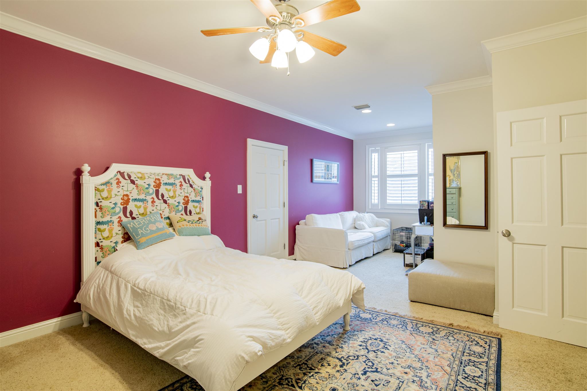 891 Grant Street Mobile, AL 36606 - Photo 18 of 26 Bed 2 with seating area