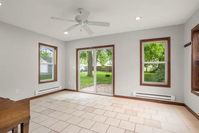 $229,900 | 1324 West Washington Street, Appleton, WI 54914