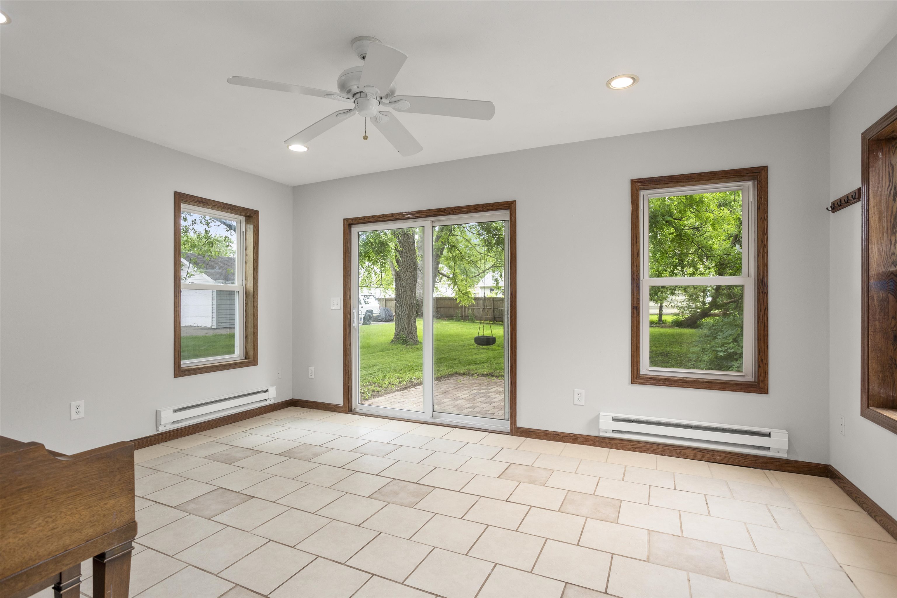 1324 West Washington Street Appleton, WI 54914 - Photo 11 of 28