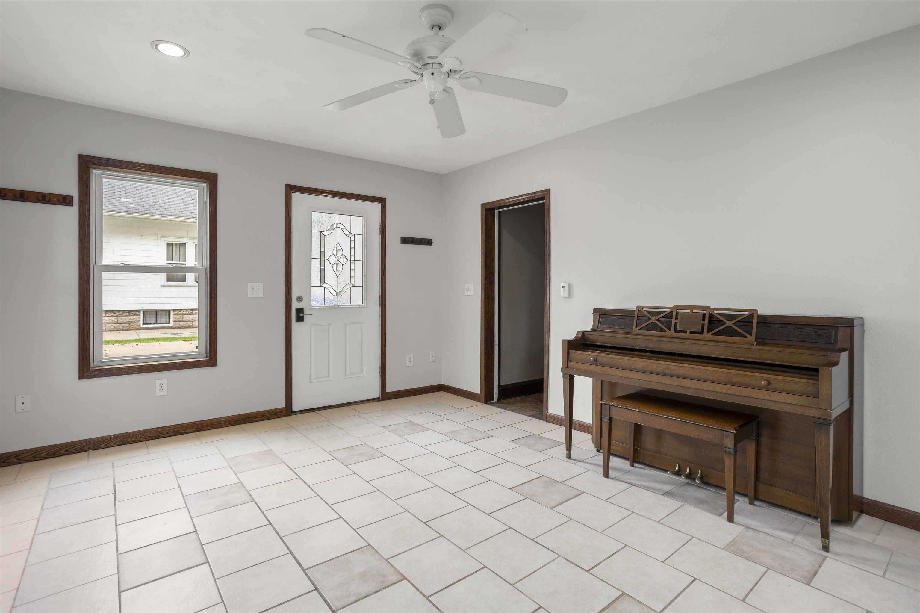 1324 West Washington Street Appleton, WI 54914 - Photo 12 of 28