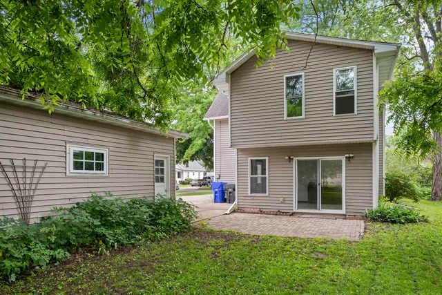 $229,900 | 1324 West Washington Street, Appleton, WI 54914