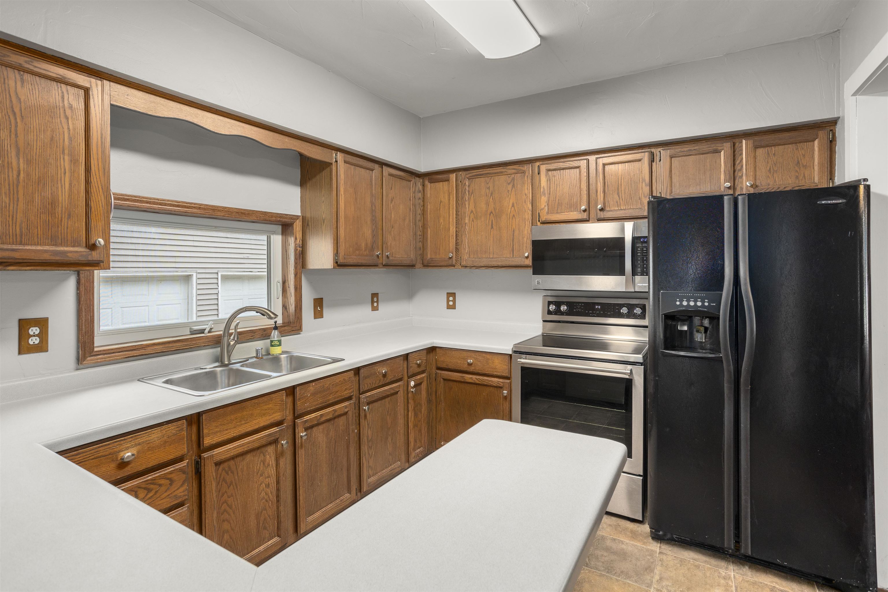 1324 West Washington Street Appleton, WI 54914 - Photo 5 of 28