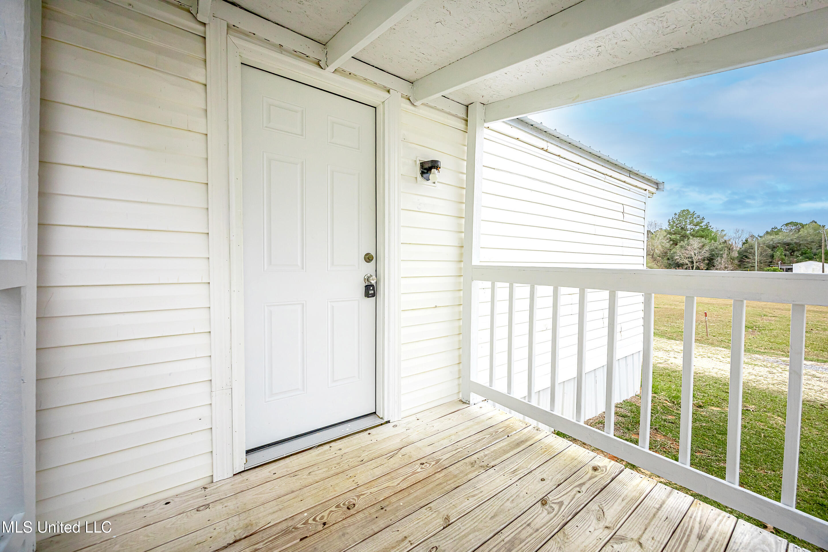 144 Katie Eubanks Road, Unit B Lucedale, MS 39452 - Photo 5 of 38 IMG_0249