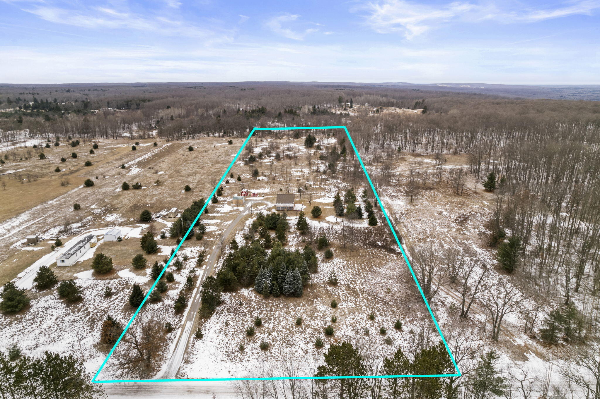 5450 Agren Road Lewiston, MI 49756 - Photo 3 of 49 Gallery Image 3